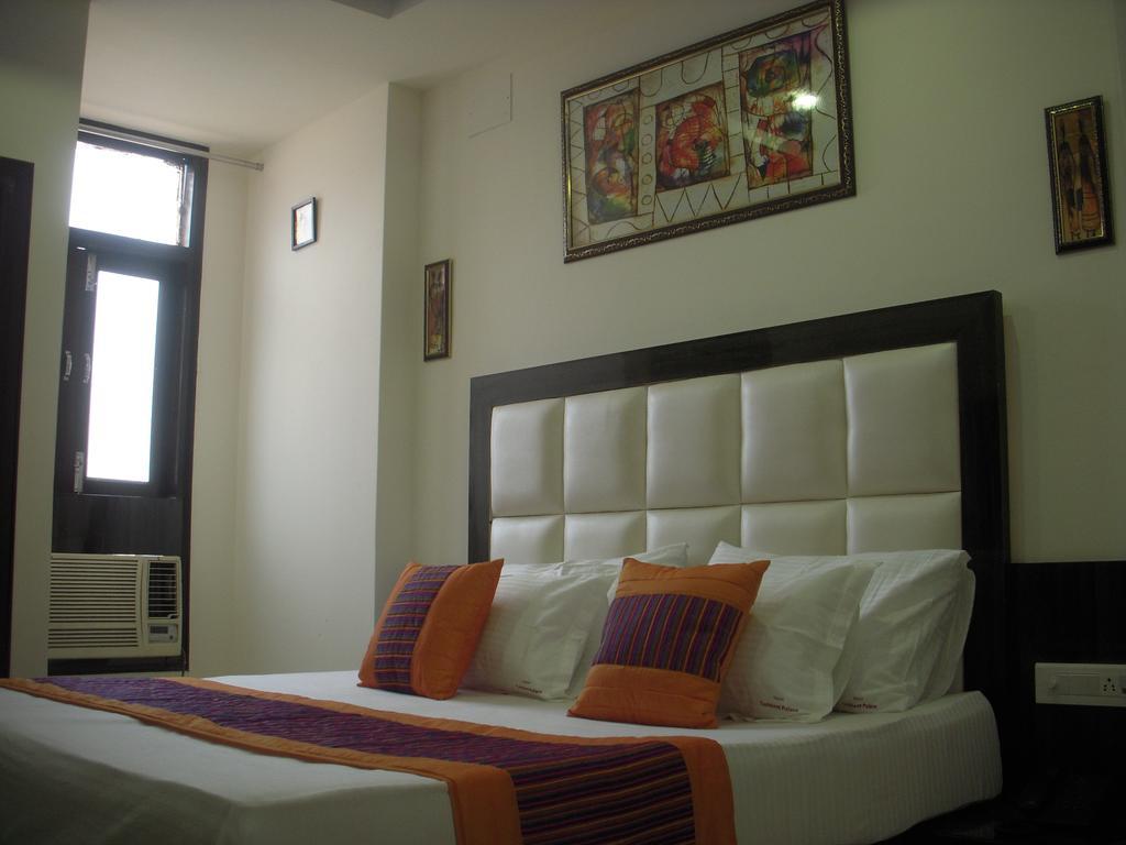 Hotel Tashkent Palace - Near New Delhi Railway Station Ngoại thất bức ảnh