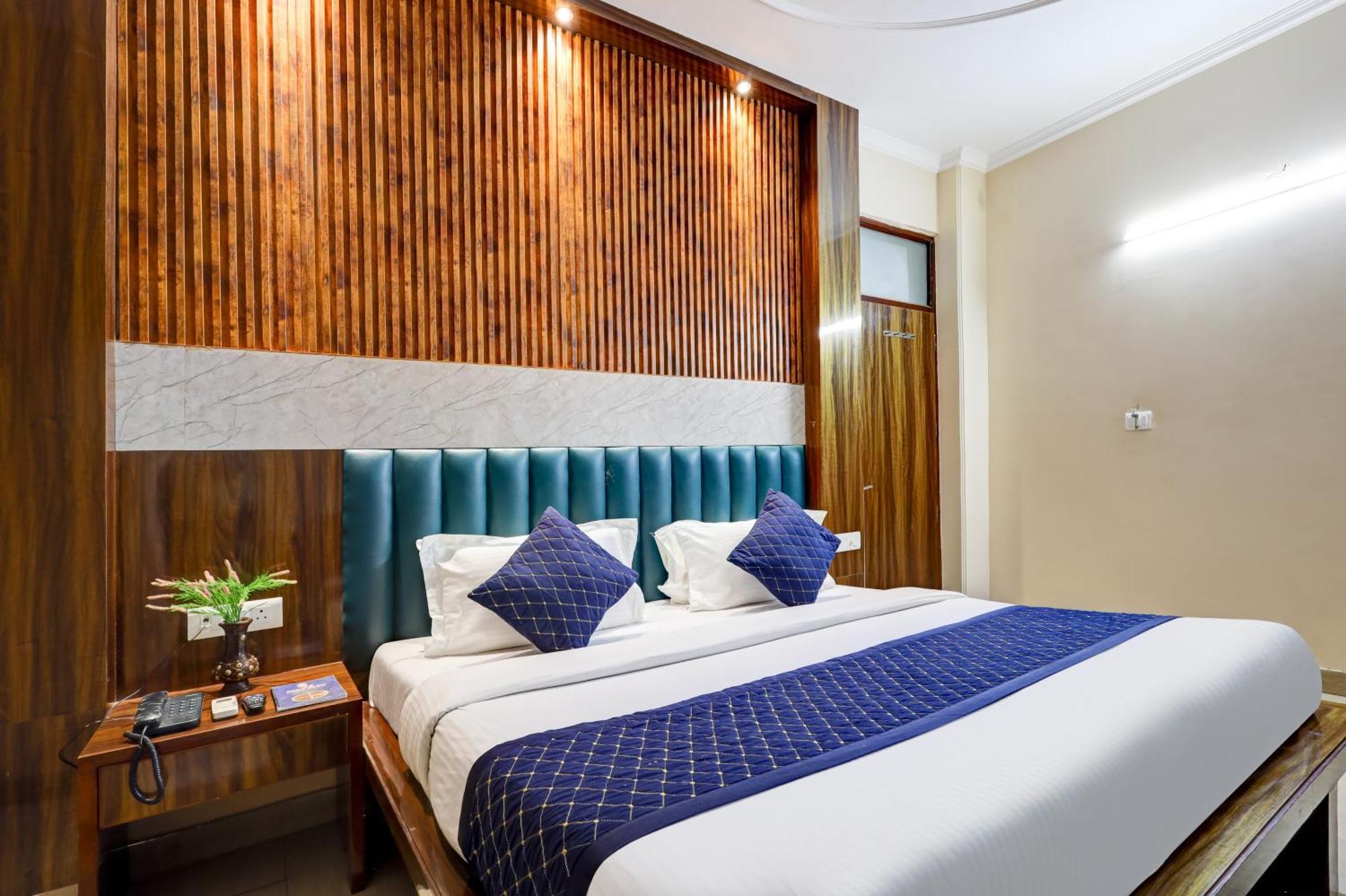 Hotel Tashkent Palace - Near New Delhi Railway Station Ngoại thất bức ảnh