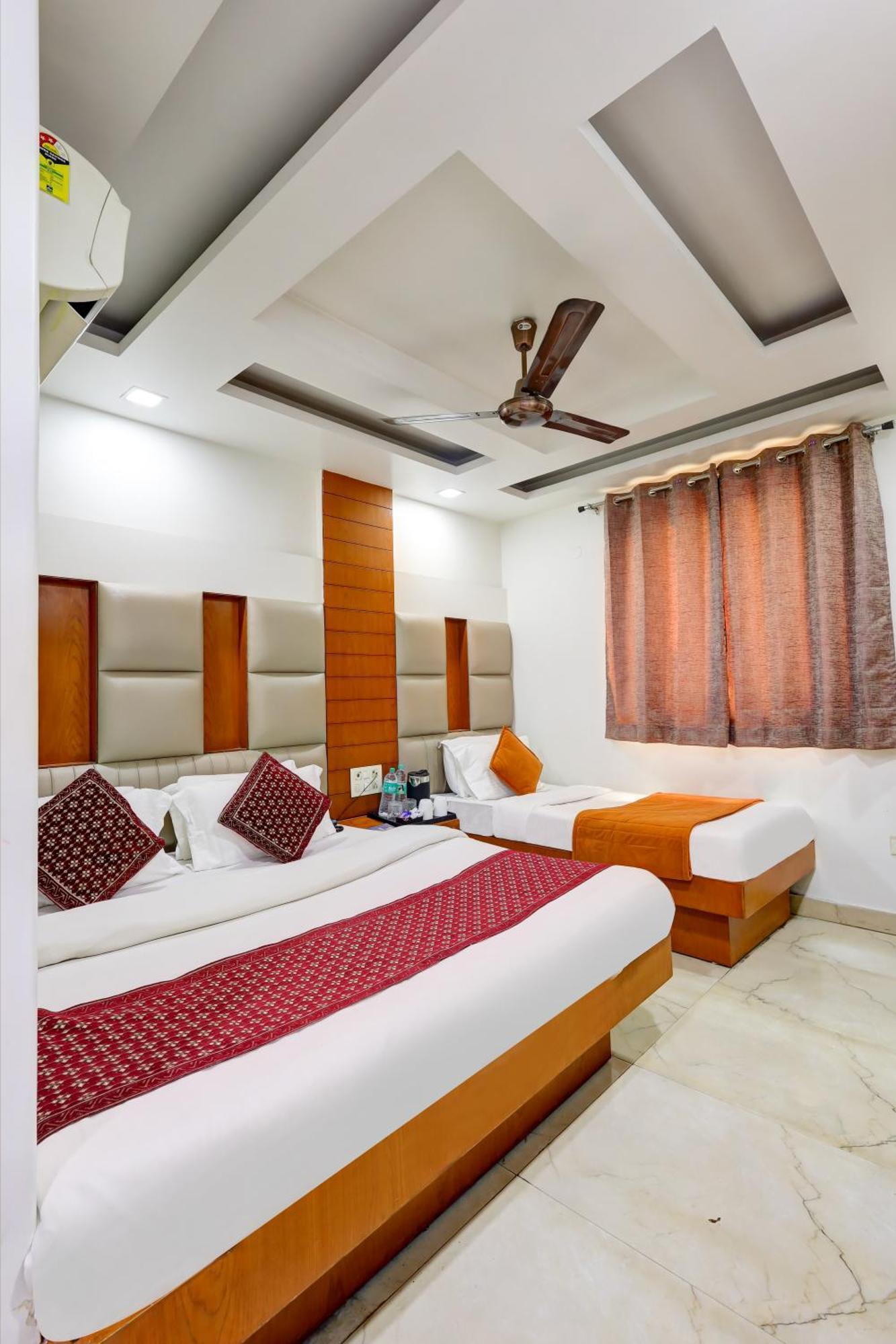 Hotel Tashkent Palace - Near New Delhi Railway Station Ngoại thất bức ảnh