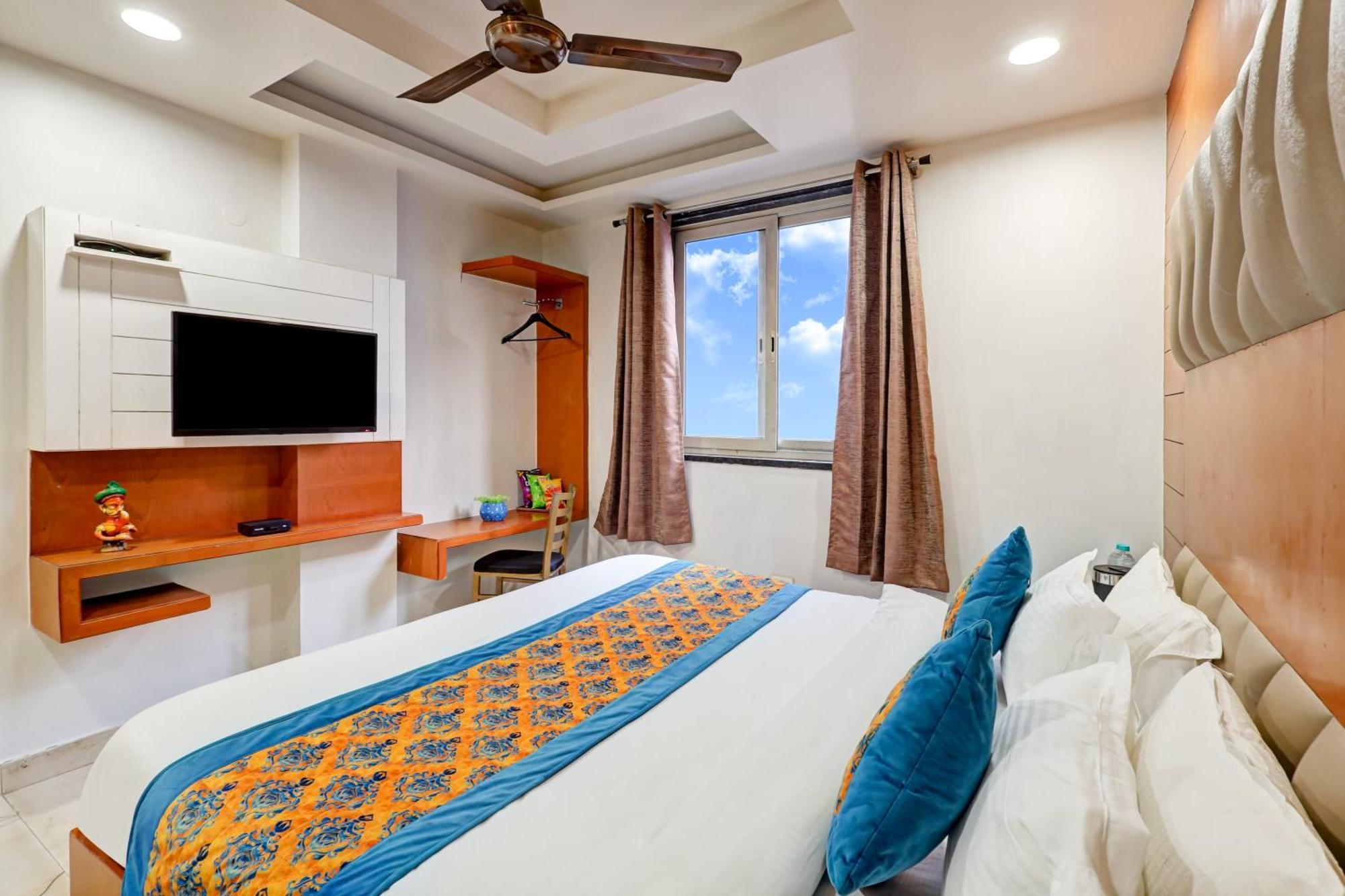 Hotel Tashkent Palace - Near New Delhi Railway Station Ngoại thất bức ảnh
